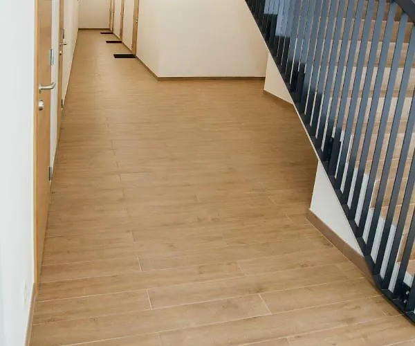 Riverside * بارنو